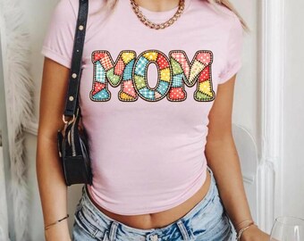Mom Gift Shirt, Patchwork Mom Tshirt, Quilted Mama Tee, Mothers Flower Shirt, Retro Mom Gift Tee, Cute Mama Shirt, Colorful Floral Mom Shirt
