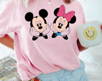 Comfort Colors Disney Mickey Minnie Mouse Shirt Cute Couple Cartoon Graphic Tee Disneyland Vacation Gift Unisex Vintage Style TV Shows