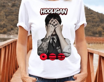 Camiseta de concierto de BTS Arirang, BTS Jin, Hooligan, Camiseta divertida, Camiseta de concierto de BTS Arirang, Camiseta Hooligan inspirada en Jin, Regalo para fans del Kpop coreano