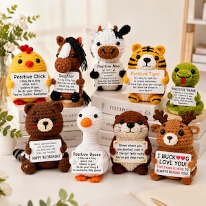 Personlig virkad present med djur, emotionellt stöd, ko, tiger, orm, tvättbjörn, personligt meddelande, pensionsgåva, handgjord positiv skrivbordsmaskot