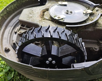 Off-road tires compatible with Gardena R40Li and Husqvarna 105/305 | Robotic lawnmower wheels for McCulloch Flymo | Set of 1 or 2, black