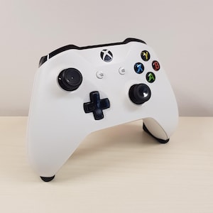 Microsoft Xbox One Controller Wall Mount Invisible Holder Display Stand Gaming Setup Organizer Black