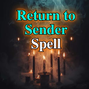 Puede incluir: Una taza de cerámica blanca con un asa negra y el texto "But First, Coffee" en negrita negra. La taza está sobre un fondo borroso. La taza mide aproximadamente 10 cm de altura.