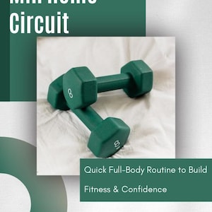 Puede incluir: Un juego de tres tazas de cerámica con acabado mate moteado. Las tazas son de color crema, gris claro y gris oscuro. Cada taza tiene un diseño simple y minimalista.