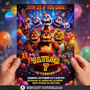 Puede incluir: Una colorida invitación de cumpleaños con personajes de dibujos animados, globos y regalos. La invitación incluye el texto "JOIN US IF YOU DARE!" y "TAYLOR 7 IS TURNING". El tamaño es de 12,7 x 17,8 cm.