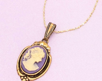 Colgante de camafeo de lavanda y collar de oro / Hecho a mano en Italia / Camafeo ovalado Art Nouveau Victoriano Decó Renacentista