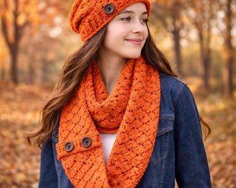 Conjunto de gorro y bufanda de crochet naranja quemado: gorro texturizado y bufanda infinita con botones. Accesorios cálidos para el otoño.