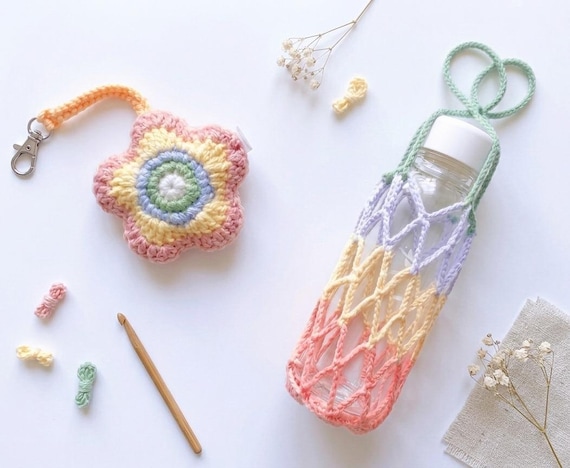 Crochet Flower Keychain Pattern | Transformable Cup Holder PDF | No Sew Water Bottle Carrier | 2 in 1 Crochet Patterns With Video Guide