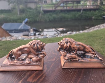 VTG Lion Bookends Pair Copper Tone Heavy Metal Crouching Roaring Lions Statues Book Ends Office Library Decor