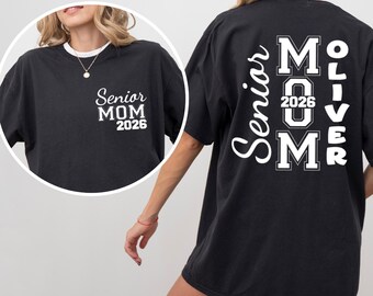 Custom Senior Mom 2026 Comfort T-Shirt, Personalized Name Tee