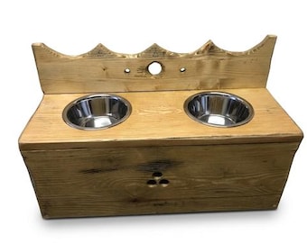 Comedero rústico para perros