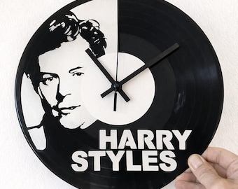 Harry Styles Vinyl Record Clock – White Label Pop Music Decor