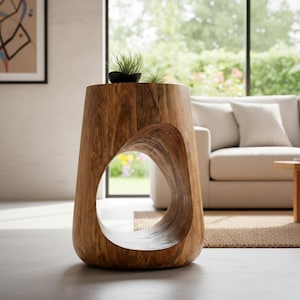 Skulpturaler Akzenttisch aus Massivholz - Organischer, moderner Hocker, minimalistischer Sockelständer