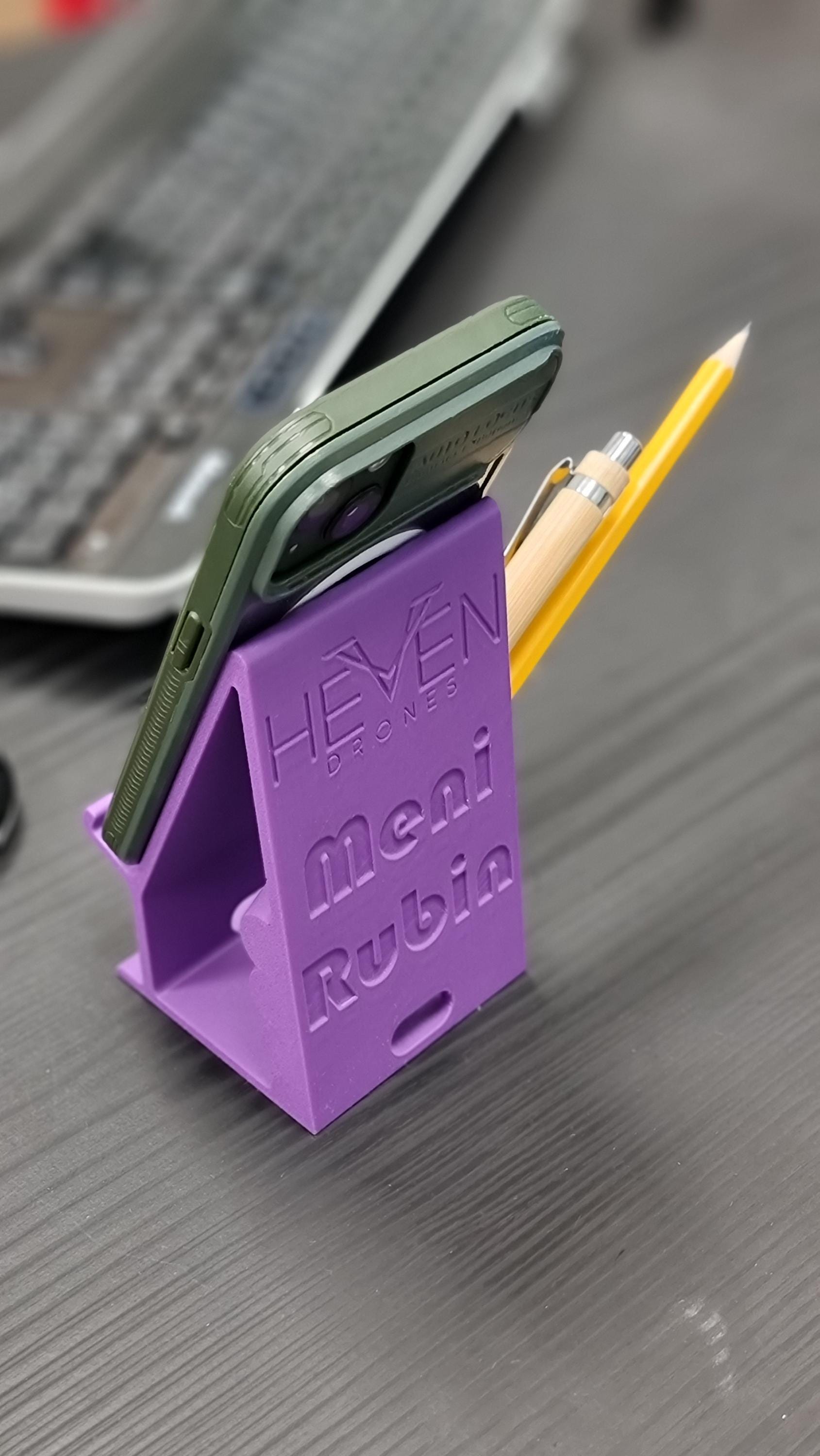 Personalized 3D Printed Phone Stand, Custom Name Desk Accessory Gift - Etsy