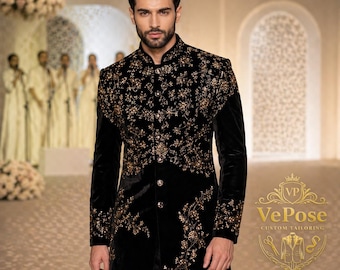 Zwarte fluwelen sherwani met borduurwerk voor heren, luxe trouwoutfit voor de bruidegom, Indo-Western pak met gouden borduurwerk, sherwani voor de receptie, op maat gemaakt