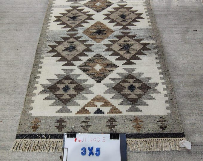 Handwoven Wool Kilim Rug 4x6, Colorful Geometric Indian Dhurrie, Cream Whitw Boho Area Rug, Flatweave Tribal Carpet for Living Room, Bedroom