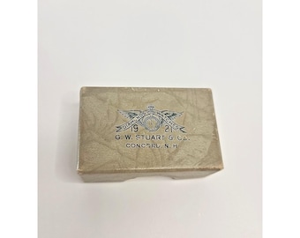 Scatola portagioie per piccoli orologi con diamanti antichi del 1921, G.W. Stuart & Co., Concord, NH. Pubblicità.