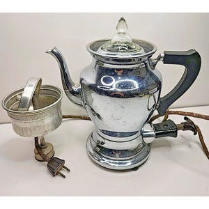 Cafetera percoladora universal vintage Landers Frary Clark de 8 tazas E7276B (funciona)
