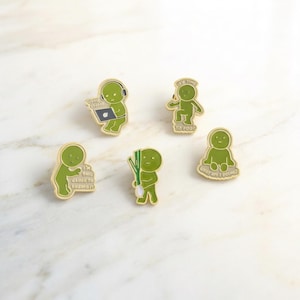 Funny Green Alien Enamel Pin Set, Cute Weird Creature Lapel Pins, Anxiety Meme Poop Plant Badge for Jacket Backpack Gift.