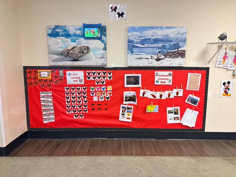 Mickey & Minnie Classroom Learning Wall - Etsy