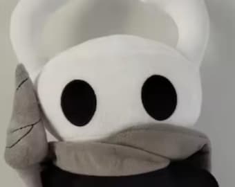 Hollow Knight Plush Toy: Soft Stuffed Knight Doll, Gamer Collectible 27cm