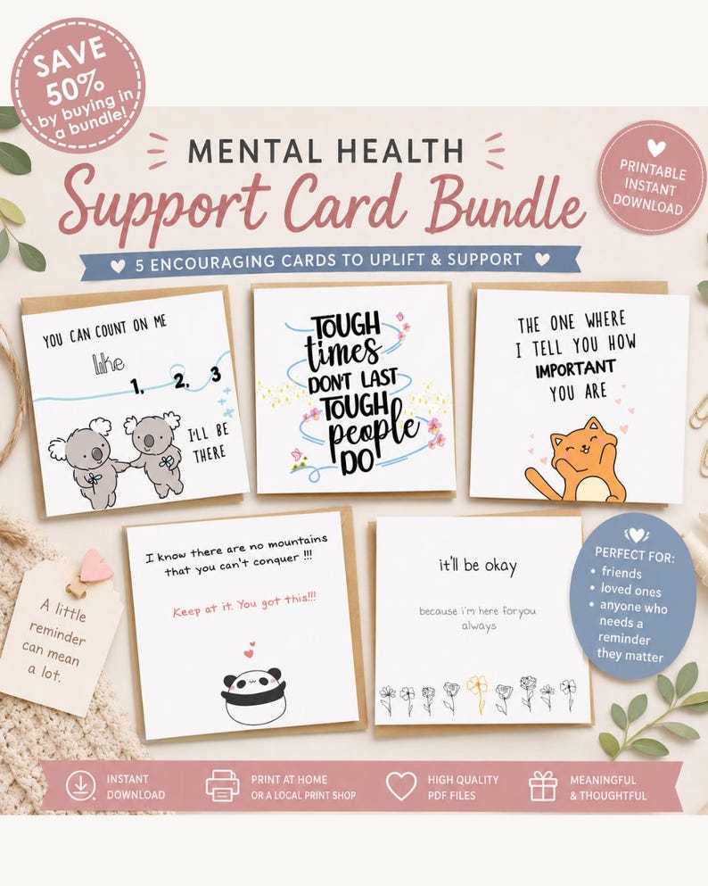 Puede incluir: Un paquete de tarjetas de apoyo para la salud mental con cinco tarjetas cuadradas con textos alentadores e ilustraciones de koalas, un gato, un panda y flores. Las tarjetas incluyen frases como You can count on me, Tough times don't last y It'll be okay.