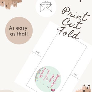 Puede incluir: Un dise&ntilde;o de tarjeta de felicitaci&oacute;n imprimible con el texto "Print Cut Fold". La tarjeta presenta un gr&aacute;fico circular con el texto "Stopping by to add some sprinkles to your life". Tambi&eacute;n se muestra un tarro de chispas.