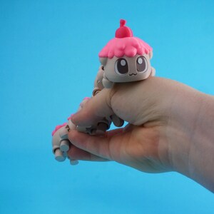 Stompies Caterpillar – Fully Flexi Articulated Desk Buddy