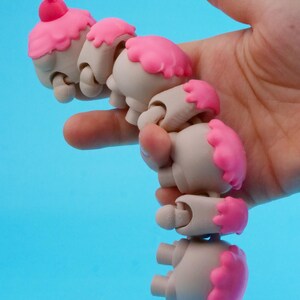 Stompies Caterpillar – Fully Flexi Articulated Desk Buddy