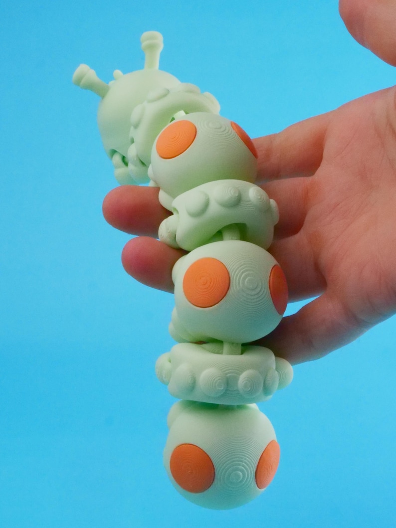 Stompies Caterpillar – Fully Flexi Articulated Desk Buddy
