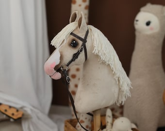 Palomino-hobbypaard met volledige tuigset, handgemaakte cremello-pony, ruitercadeau