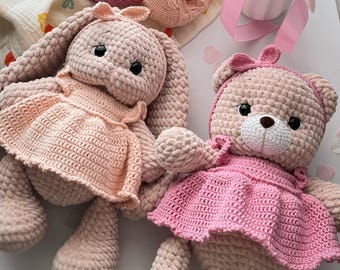Ours en peluche et lapin au crochet personnalisés avec vêtements amovibles Jouets en peluche faits main Animaux en peluche Cadeau de shower de bébé Souvenir pour tout-petit