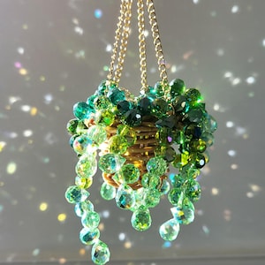 Handgemachte Mini-Sonnenfänger-Pflanze aus Glasperlen mit über 100 Perlen, Fensterdekor, Suncatcher, Succulente, Hängepflanze