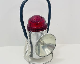 Vintage Ecolite Lantern Cat No. 101 Dorco Mfg Battery Railroad  Lamp USA Red Top