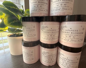 Exfoliante corporal espumoso de flor de cerezo japonés / Exfoliante de azúcar batido / Exfoliante con un increíble aroma fresco