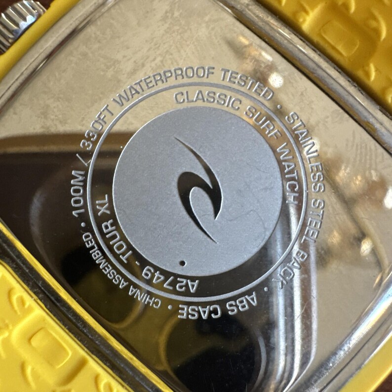 Rip Curl A2749 Tour XL Surf Watch - Black/Yellow Underneath image 6