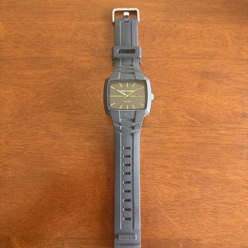 Rip Curl A2749 Tour XL Surf Watch - Black/Yellow Underneath image 3