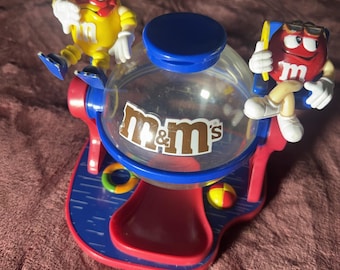 M & M's Limited Edition Candy Dispenser Make a Splash Beach Theme Sammlerstück
