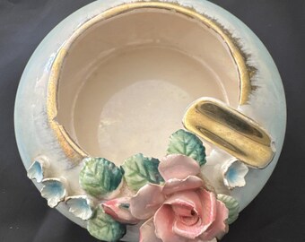 Kleiner rosa Blumenaschenbecher Vintage Goldzier