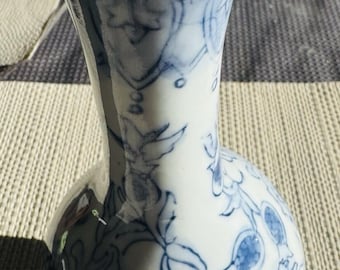 Chinesische Blau-Weiße Porzellanvase mit Blumenmuster