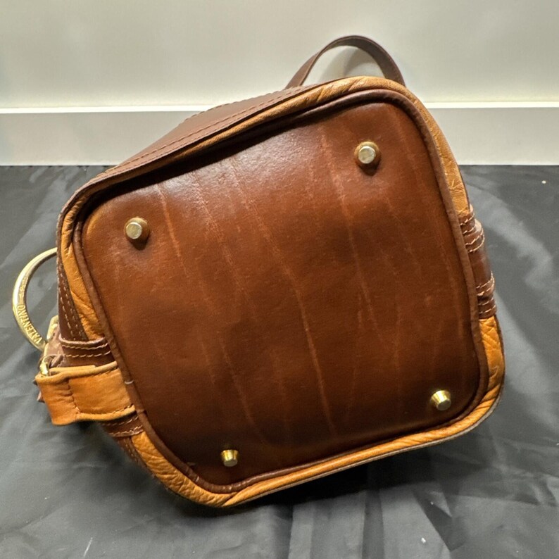Vintage Valentino Di Paolo Leather Bucket Bag/Backpack Made in Italy image 8