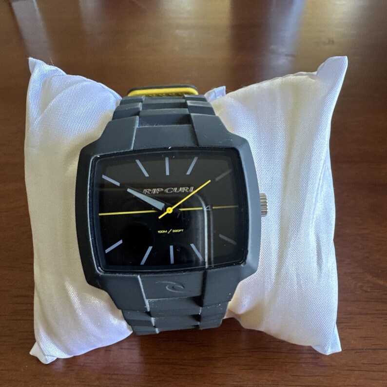 Rip Curl A2749 Tour XL Surf Watch - Black/Yellow Underneath image 2