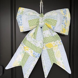 Custom Reversible Patchwork Door Bow – Pastel Floral Cottage Style Spring Accent