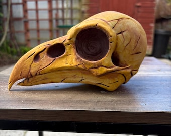 Gothic Crow Skull Decor – Raven Skull Sculpture – Hand Painted Skull – Dark Academia Decor – Witchy Home Decor