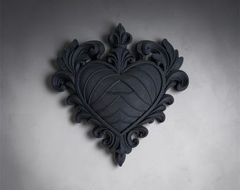 Gothic Sacred Heart Wall Plaque – Baroque Wall Decor – Dark Aesthetic Home Decor – Victorian Gothic Ornament – Valentines Gift