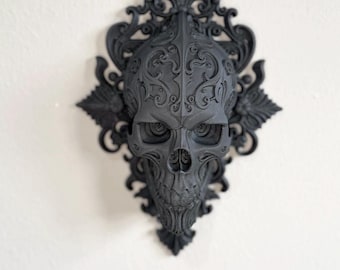 Ornate Gothic Skull Plaque – Baroque Skeleton Wall Art, Dark Decor