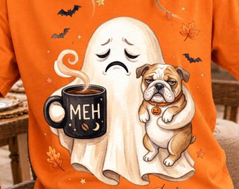 Café con Bulldog Fantasma Gruñón png, Divertido Meh Halloween png, Gráfico de Bulldog Fantasma Beige y Blanco png