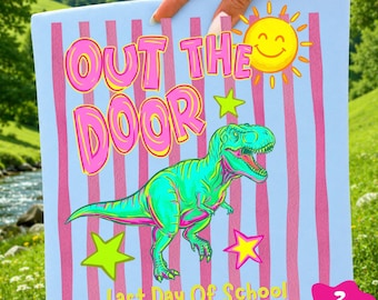 Dinosaurio saliendo por la puerta PNG, Último día de clases PNG, Dinosaurio preppy PNG, Escuela a rayas PNG, Fin de año PNG, Despedida escolar PNG