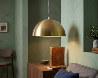 Lámpara de techo tipo domo de oro cepillado hecha a mano - Lámpara colgante elegante de estilo nórdico - Iluminación ambiental cálida para la decoración del hogar - Lámpara minimalista de latón