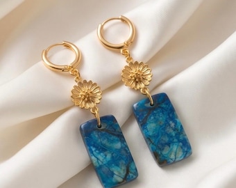 Daisy and Blue Shacttukite with 18k gold plated huggie hoops